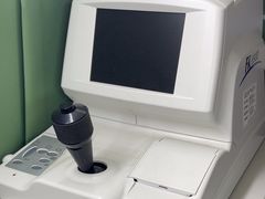 -光明眼镜·蔡司授权(徐泾店)