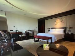 -成都保利公园皇冠假日酒店(熊猫基地店)