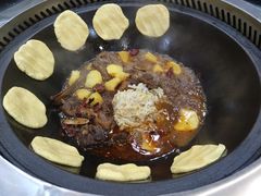 -袁小二大东北铁锅炖(吉祥村总部)