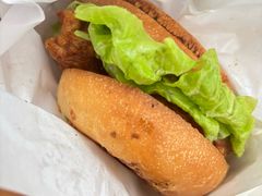 -必胜客(大宁路店)