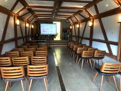 等位区-自在弥林花园餐厅(云栖店)