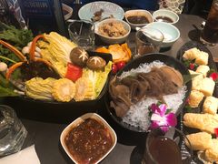 -捞王锅物料理(上海世茂广场店)