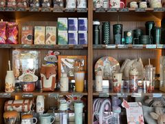 零售区-星巴克(西藏路店)