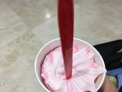 椰风玫瑰酸奶暴风雪-DQ·蛋糕·冰淇淋(鸿坤店)
