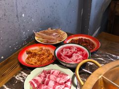 肥牛-叁口煮市井老火锅(春熙路店)