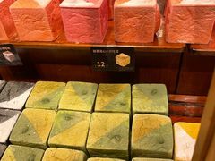-小飞象面包公社(珠江路金鹰店)