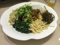 -老码头黑皮肘子锅包肉(赣水路店)