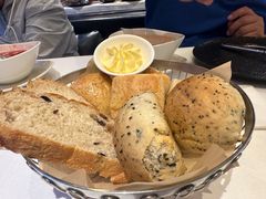 -马克西姆俄罗斯餐厅(通亚街店)