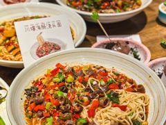 -麻辣总动员·川派海鲜·现炒浇头面·自贡菜(五彩城店)
