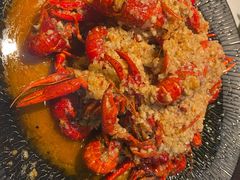 经典蒜香龙虾-红盔甲·小龙虾(天钥桥店)