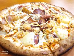 双拼肉香四溢+黄金土豆-Mr.Pizza米斯特比萨(苏州平江万达广场店)