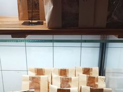 面包甜点陈列柜-81bakery(关山路店)