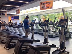 -超鹿运动(达信大厦店)