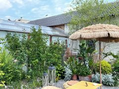 -Jo's Garden