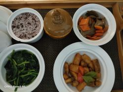 -臻康乃馨月子中心(集美店)