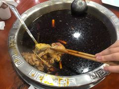 -刘胖娃鱼庄·特色肥肠鱼(杨家坪店)