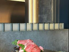 -铭牛烧肉·和牛海鲜自助(高新月牙湖店)