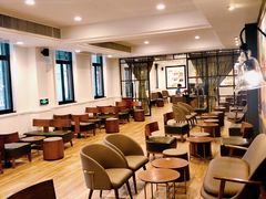 大堂-星巴克臻选(广州沙面店)