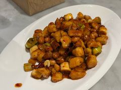 -渝信川菜 · 川味家常菜(财富购物中心店)