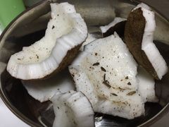 -椰爺爺·椰子冻砵仔糕