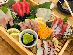 生鱼片拼盘-鰓呼吸(那覇久茂地店)