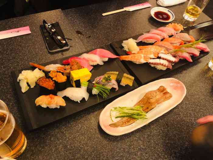 sushizammai(横浜中华街东门店)-"环境给了4星,因为大体日本寿司97