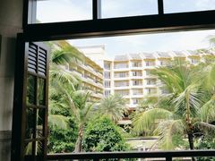 -亚龙湾喜来登·美景台大堂吧