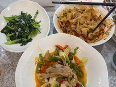 -汗腾格里·风味餐厅(新疆驻京办店)