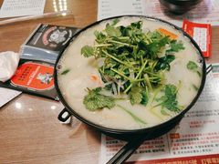 -肥汁米蘭香港米线(定西路店)