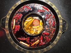 菌汤鸳鸯锅-渝派江湖烩(回兴店)