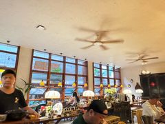-银米·云南传统过桥米线(双廊黑金冠店)