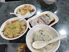 -燊意布拉肠云吞面(中山四路店)