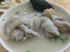 -雷祖芳老妈蹄花店