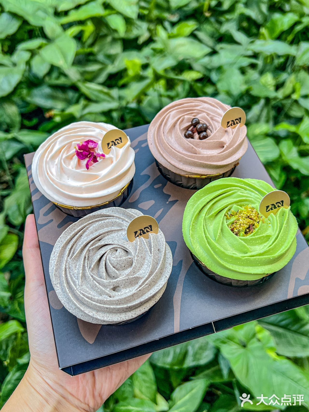 广州的这个cupcake小蛋糕❗❗没空多说...