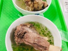 -周震馄饨