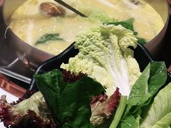 -洪氏嗨捞·猪肚鸡火锅(阳光天地店)