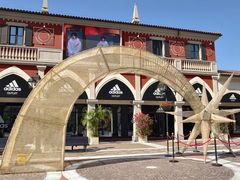 -佛罗伦萨小镇广佛名品奥特莱斯(疏港路店)