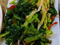 凉拌菠菜-清真·七祺祥面片手抓羊肉(瑞德店)