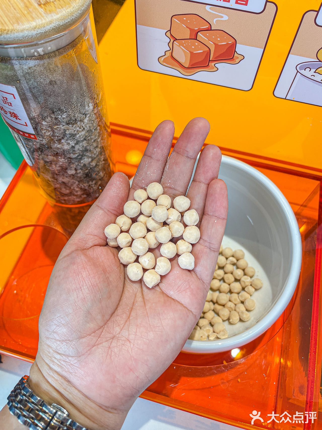 真是离了个大谱，这奶茶真的好喝到爆炸