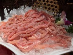 -老牌坊云南鱼豆花火锅(爱建店)