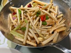 -梁家大院•农家菜(昆山会展中心店)