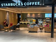 -星巴克臻选(上海中环广场2F店)