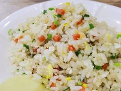 -江城燕子大排档(江汉路步行街店)