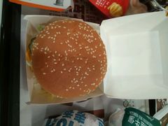 -麦当劳(火车北站餐厅)