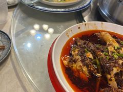 -牟记江湖重庆地标特色菜鱼蛋海鲜羊蝎子(巴南区黑金冠十多年好店)