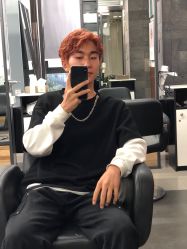 -FRIDAY星期五专业美发沙龙