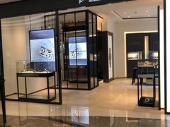 -亨吉利世界名表中心(华润万象城店)