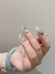 -花岐款式专研健康美甲沙龙