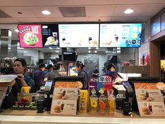 -麦当劳(轻轨曹杨路店)