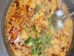 -灶知轩湘西石锅鱼(万佳广场店)
